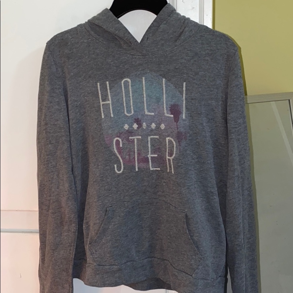 Holister sweatshirt